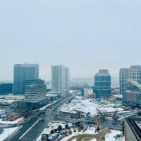 アパート Stylish 19th-floor Klingerka With Stunning Castle Views & Free Parking