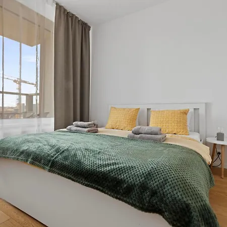 Stylish 19th-floor Klingerka With Stunning Castle Views & Free Parking * 브라티슬라바