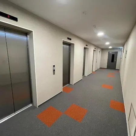 Stylish 19th-floor Klingerka With Stunning Castle Views & Free Parking * Bratysława