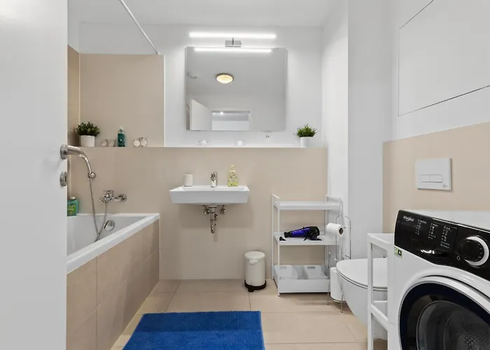 Stylish 19th-floor Klingerka With Stunning Castle Views & Free Parking 브라티슬라바