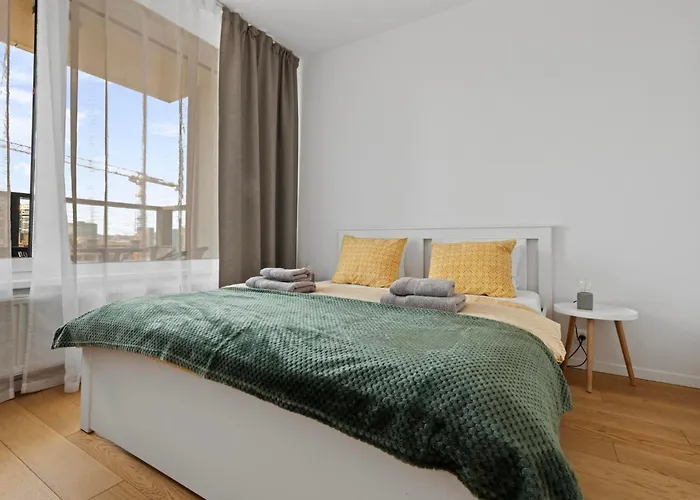 Stylish 19th-floor Klingerka With Stunning Castle Views & Free Parking * 브라티슬라바