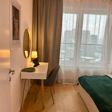 Stylish 19th-floor Klingerka With Stunning Castle Views & Free Parking شقة براتسيلافا