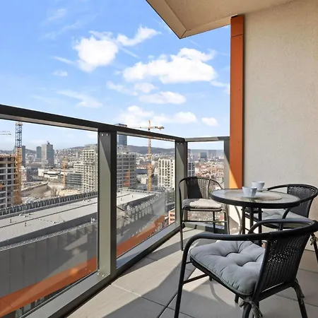 Appartement Stylish 19th-floor Klingerka With Stunning Castle Views & Free Parking Bratislava